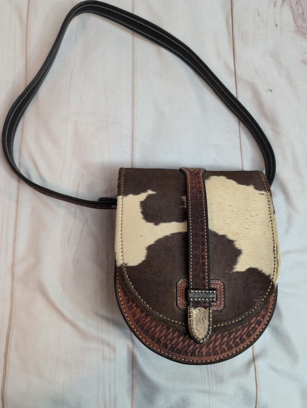 D Johnston Maker Alaska Cowhide Tooled Leather Western Crossbody Purse Diamond D
